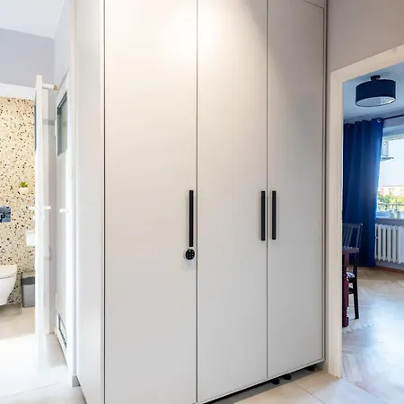 Sub23 - Summer Apartment