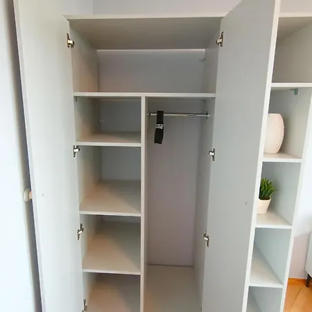 Sub23 - Summer Apartment *